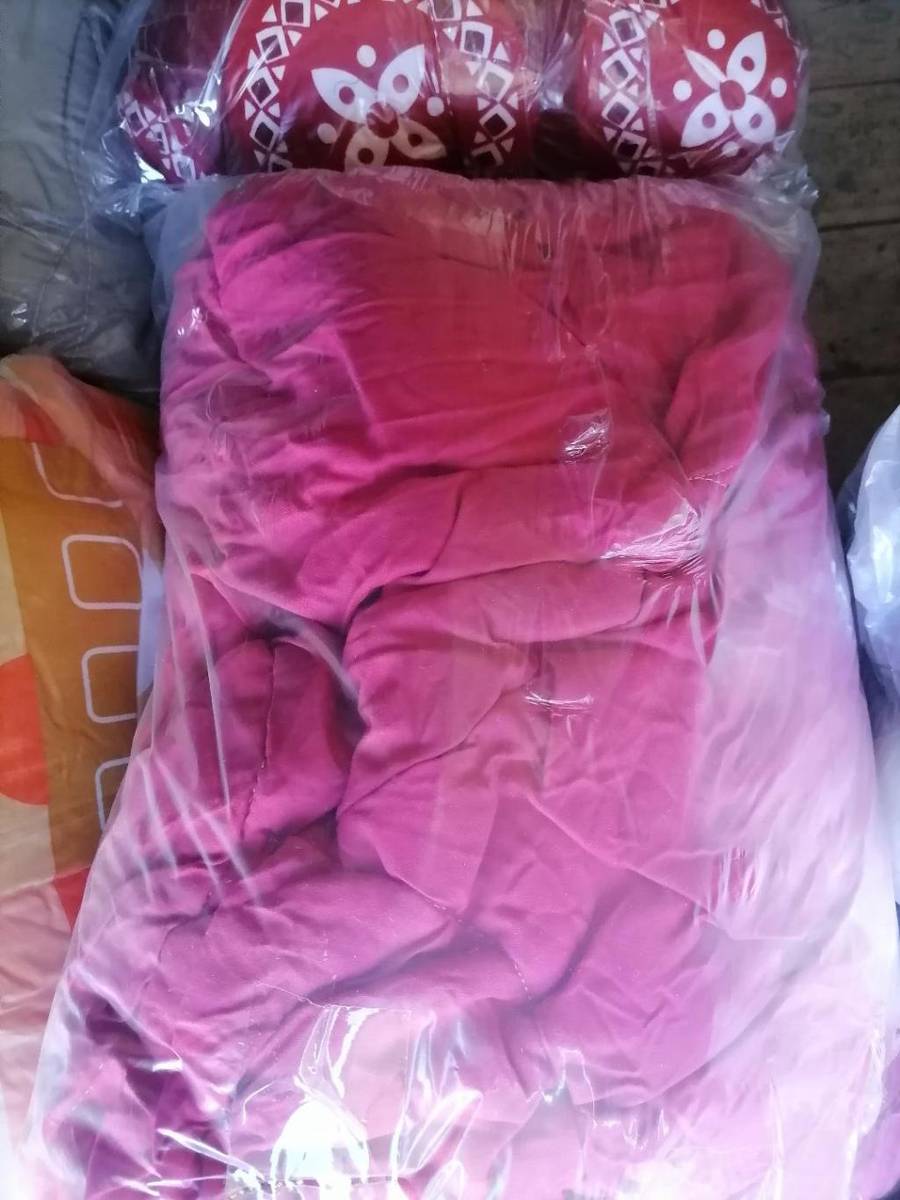 Duvet Covers & Sets LOT OF 4 X ONE BID FOR THE LOT